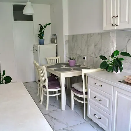 Dorcol Downtown Sunset Apartment Belgrade