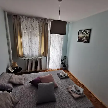 アパート Dorcol Downtown Sunset ベオグラード